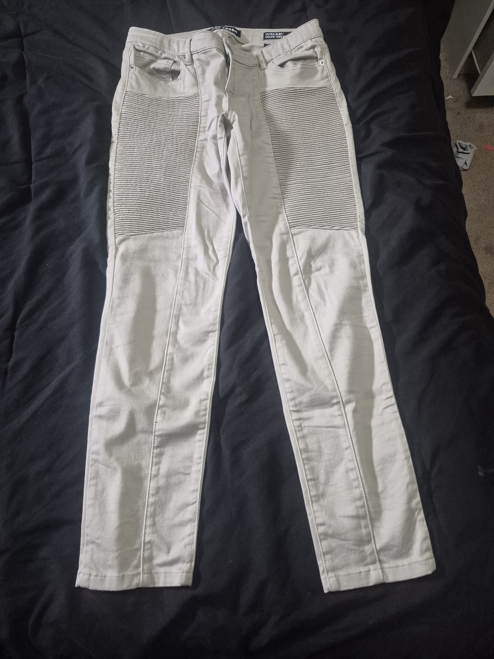 Ribbed Knee Skinny Pants in Off-White